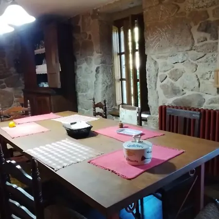 Casa Manoso بيت للعطل Cea